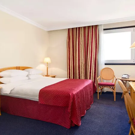 Ramada By Wyndham Center Sofya