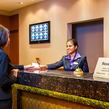 Otel Ramada By Wyndham Center Sofya