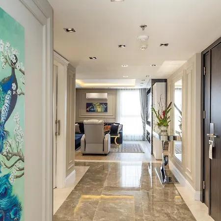 Ramada By Wyndham Center Otel 4*