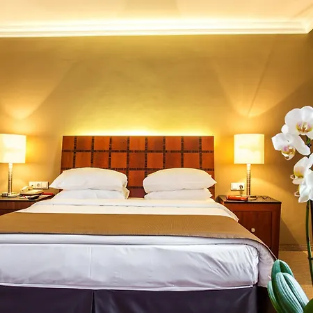 Hotel Ramada By Wyndham Center