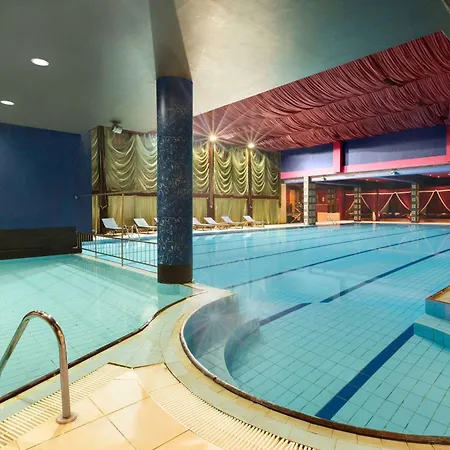 Ramada By Wyndham Center Szófia