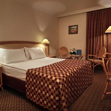 Ramada By Wyndham Center 4*