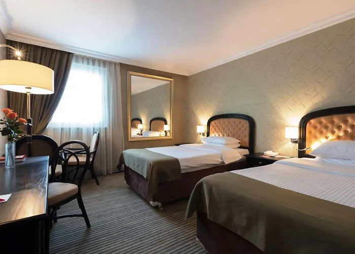 Ramada By Wyndham Center 4* סופיה