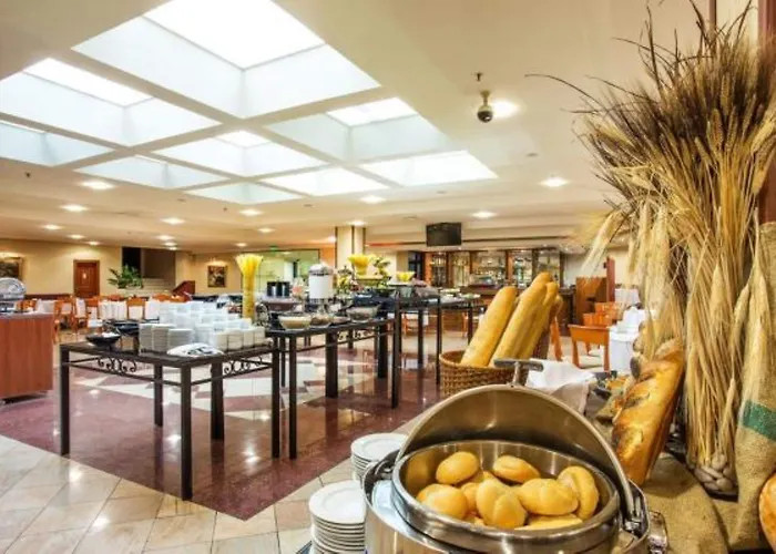 Ramada By Wyndham Center 4*