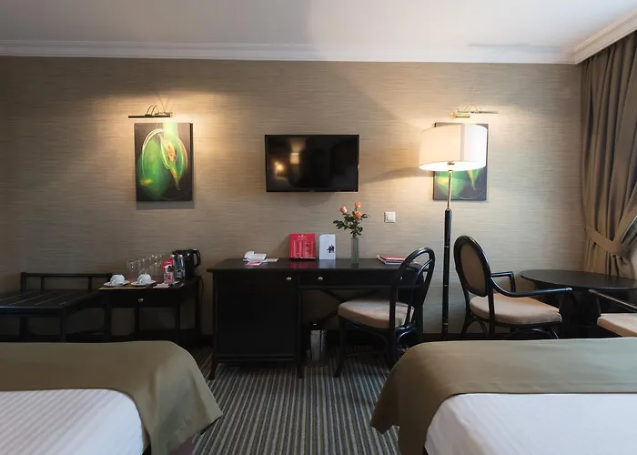 Ramada By Wyndham Center София