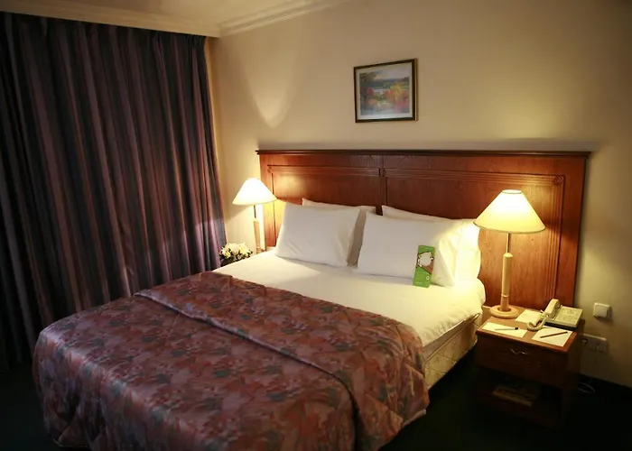 Ramada By Wyndham Center