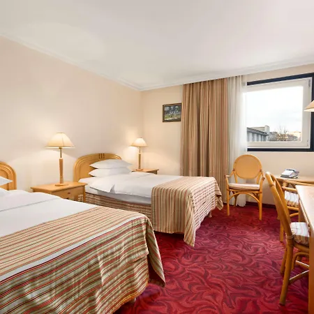 Ramada By Wyndham Center Sofia