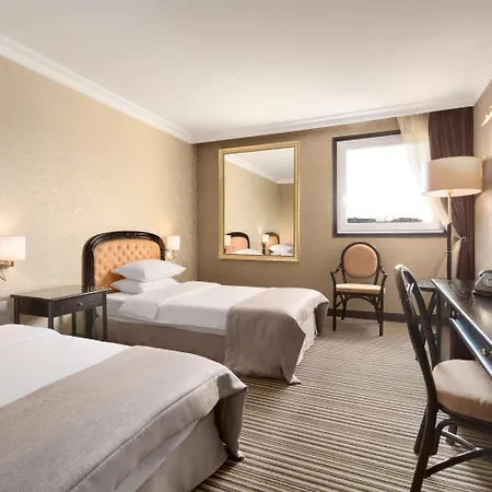 Ramada By Wyndham Center Sofia