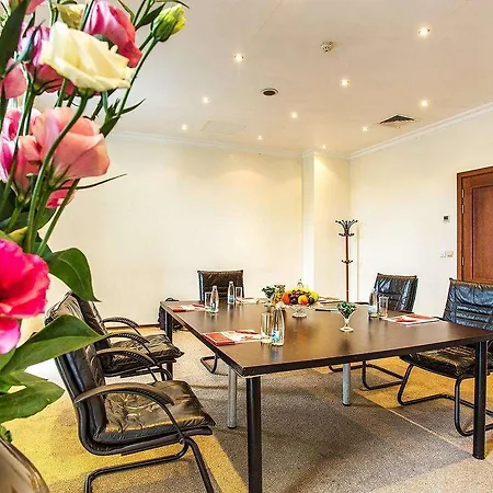 Ramada By Wyndham Center Hotell Sofia