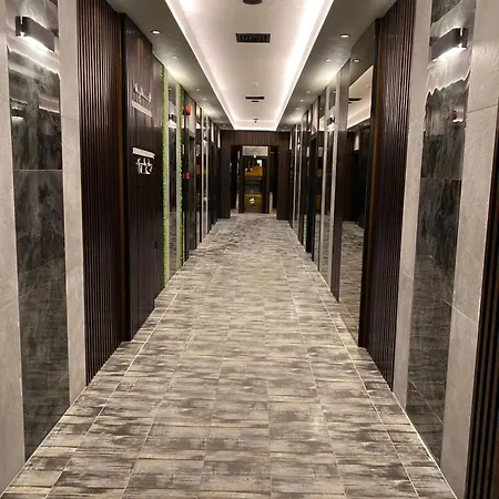 Ramada By Wyndham Center 4*