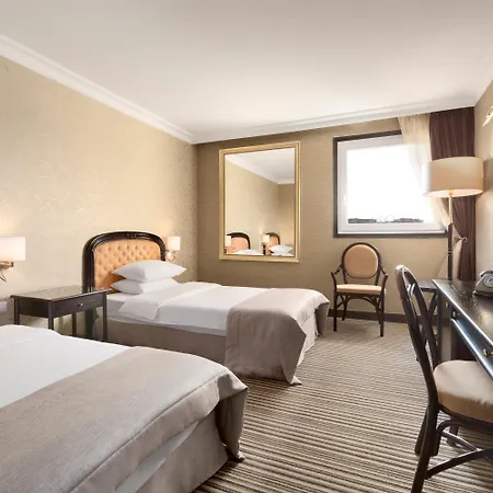 Ramada By Wyndham Center Hotell Sofia