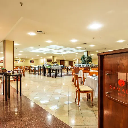Ramada By Wyndham Center Hotel Sofia
