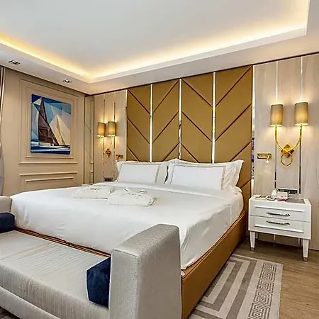 Ramada By Wyndham Center 4*