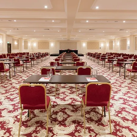 Ramada By Wyndham Center 4*