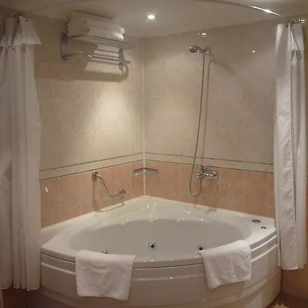 فندق Ramada By Wyndham Center صوفيا