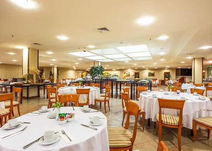 Ramada By Wyndham Center Sófia