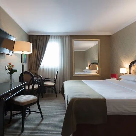 Hotel Ramada By Wyndham Center Sofia