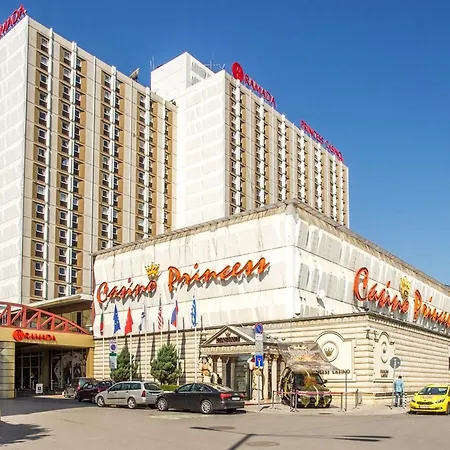 Hotel Ramada By Wyndham Center Sofia