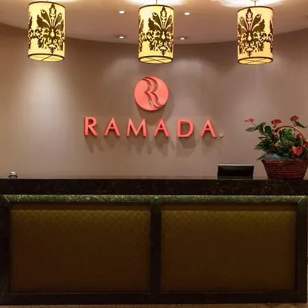 Ramada By Wyndham Center Hotel 4*