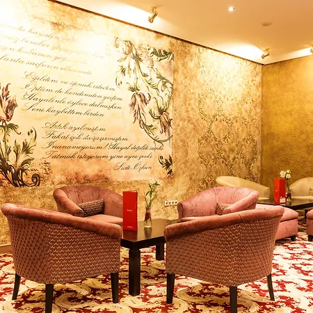 Ramada By Wyndham Center