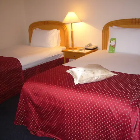 Ramada By Wyndham Center ホテル 4*