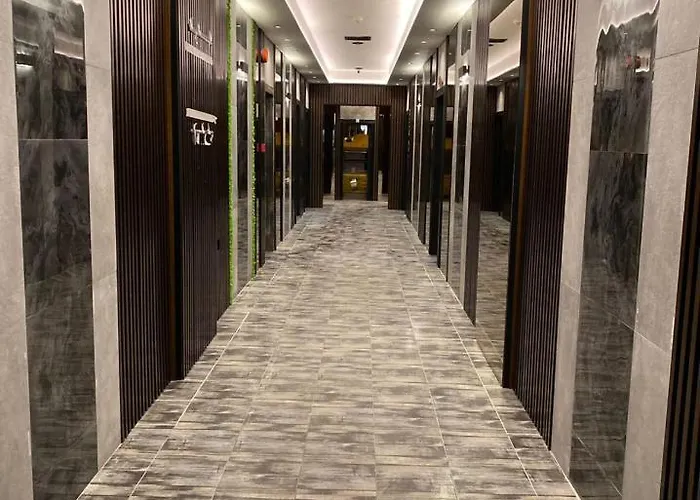 Ramada By Wyndham Center 4*