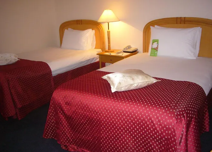 Hotel Ramada By Wyndham Center 4*