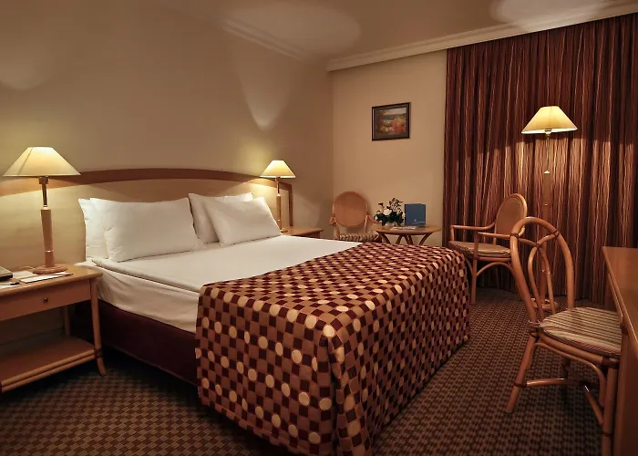 Ramada By Wyndham Center 4*